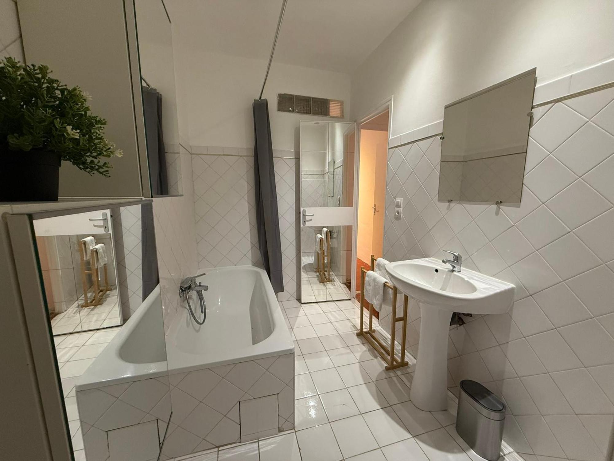 Appartement Sublime 4p Classe Dans Le Vieux-nice Nice